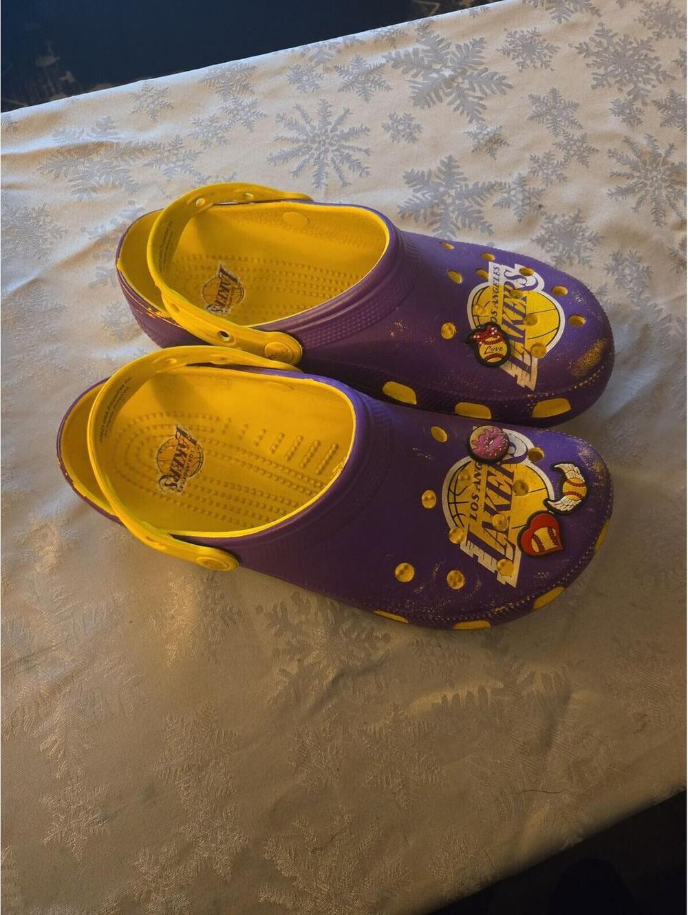 Crocs x NBA Los Angeles Lakers Classic Clogs Size 9M 11W - Picture 2 of 4